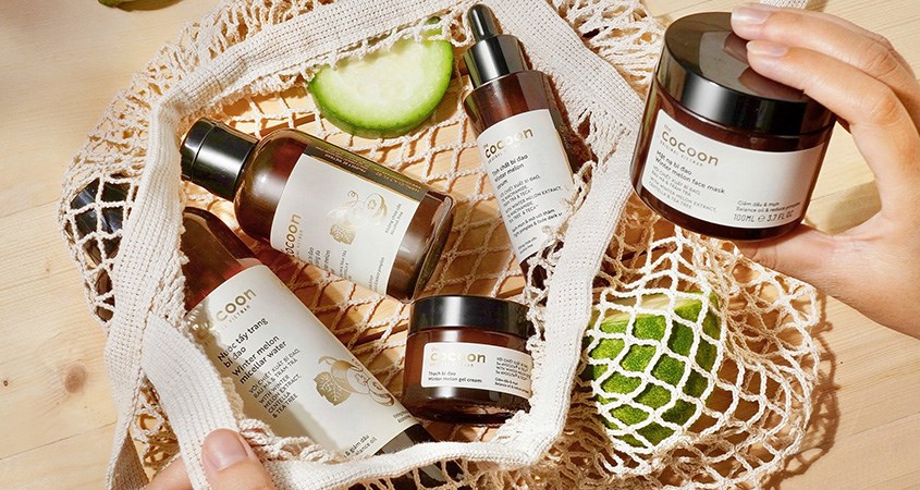 Mua Mỹ Phẩm Chính Hãng - Bí Quyết Làm Đẹp An Toàn và Hiệu Quả